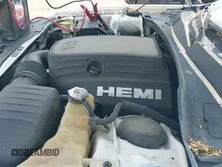 2013 Chrysler 300 Luxury Series с VIN 2C3CCAST5DH591174, выставлен на аукционе IAAI как лот 42389185 с пробегом 299 053 миль миль и . История ставок и продаж доступна на DreamBid. Изображение 19.