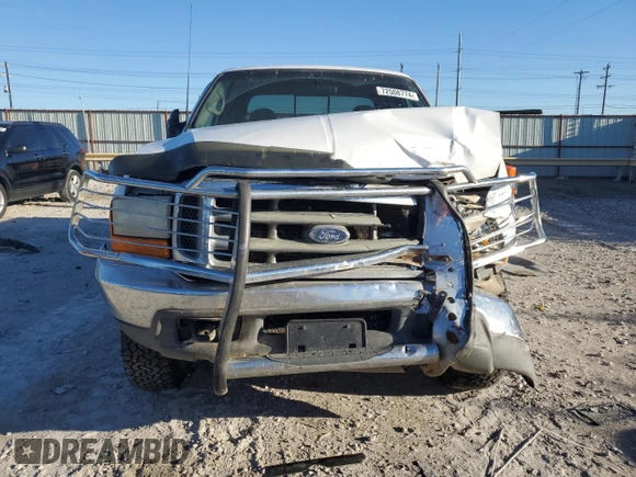 1999 Ford Super Duty F-250 XL with VIN 1FTNW21F6XEC74075, listed as a Copart auction lot 52581155 with 118,630 mi miles and Salvage Title. Bid and sale history available at carsss.com. Image 5.
