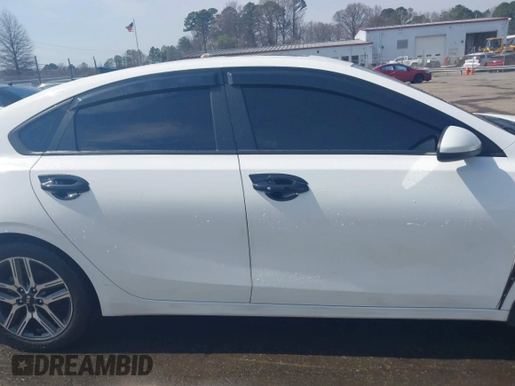 2019 Kia Forte S with VIN 3KPF34AD2KE028516, listed as a IAAI auction lot 41749001 with 233,472 mi miles. Bid and sale history available at carsss.com. Image 13.