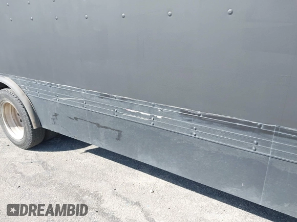 2017 Ford Transit с VIN 1FDBF9ZM4HKB57754, выставлен на аукционе IAAI как лот 42370336 с пробегом 118 195 миль миль и . История ставок и продаж доступна на DreamBid. Изображение 6.
