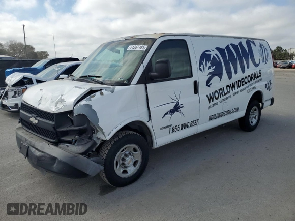 2003 Chevrolet Express Cargo with VIN 1GCGG25V331109643, listed as a Copart auction lot 44367485 with 112,700 mi miles and Salvage Title. Bid and sale history available at DreamBid. Image 1.