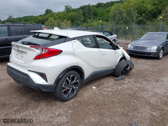 2019 Toyota C-HR XLE with VIN JTNKHMBX4K1017377, listed as a IAAI auction lot 40049656 with 71,308 mi miles. Bid and sale history available at carsss.com. Image 4.