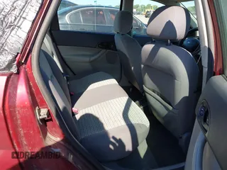 2007 Ford Focus S with VIN 1FAFP34N77W297780, listed as a IAAI auction lot 42074788 with 153,441 mi miles and . Bid and sale history available at carsss.com. Image 8.