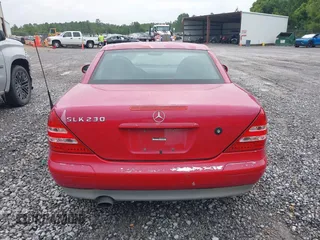 1998 Mercedes-Benz SLK 230/320 with VIN WDBKK47F3WF029419, listed as a IAAI auction lot 42623031 with 103,602 mi miles and . Bid and sale history available at DreamBid. Image 16.