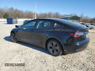 2022 Tesla Model 3 with VIN 5YJ3E1EA2NF317860, listed as a Copart auction lot 47372235 with 44,057 mi miles and Salvage Title. Bid and sale history available at DreamBid. Image 2.