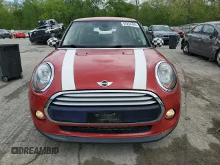 2014 MINI Hardtop with VIN WMWXM5C52ET934803, listed as a Copart auction lot 55284765 with 96,519 mi miles and Salvage title. Bid and sale history available at DreamBid. Image 5.