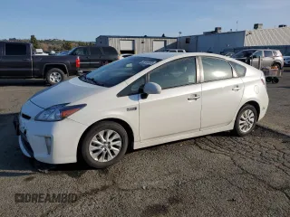 2015 Toyota Prius Advanced z VIN JTDKN3DP9F3066931, wystawiony jako Copart lot #50180085 z przebiegiem 226 353 mil mil oraz Szkoda całkowita • Salvage title. Historia ofert i sprzedaży dostępna na DreamBid. Obrazek 1.