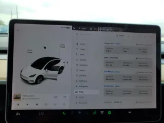 2020 Tesla Model Y Long Range z VIN 5YJYGDEE7LF010461, wystawiony jako Copart lot #55184315 z przebiegiem 88 285 mil mil oraz Szkoda całkowita • Salvage title. Historia ofert i sprzedaży dostępna na DreamBid. Obrazek 9.