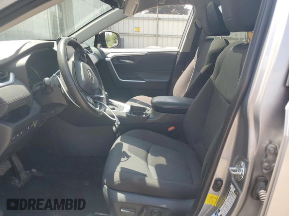 2021 Toyota RAV4 Hybrid XLE with VIN 4T3RWRFV7MU048075, listed as a Copart auction lot 62826975 with 63,347 mi miles and Clean title. Bid and sale history available at DreamBid. Image 7.