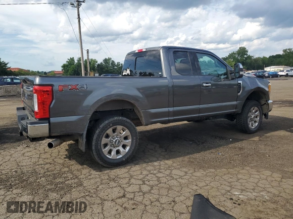 2017 Ford F-250 XLT with VIN 1FT7X2B61HEE53047, listed as a Copart auction lot 63029795 with 113,225 mi miles and Salvage title. Bid and sale history available at DreamBid. Image 3.