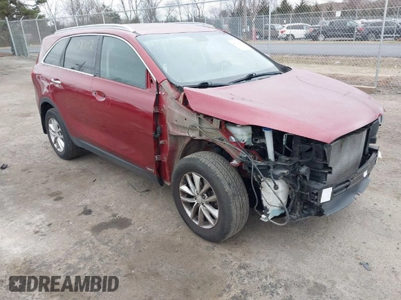 2016 Kia Sorento LX with VIN 5XYPGDA38GG165504, listed as a IAAI auction lot 41719002 with 126,424 mi miles. Bid and sale history available at carsss.com. Image 1.