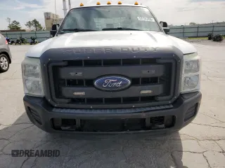 2015 Ford F-250 XL z VIN 1FT7W2A69FED12129, wystawiony jako Copart lot #53136255 z przebiegiem 246 251 mil mil oraz Czysty tytuł • Clean title. Historia ofert i sprzedaży dostępna na DreamBid. Obrazek 5.