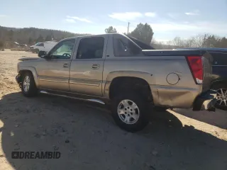 2006 Chevrolet Avalanche Z66 with VIN 3GNEC12ZX6G134153, listed as a Copart auction lot 43323195 with 223,582 mi miles and Salvage title. Bid and sale history available at DreamBid. Image 2.