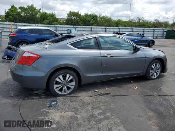 2009 Honda Accord EX z VIN 1HGCS12709A019308, wystawiony jako Copart lot #59321835 z przebiegiem 118 215 mil mil oraz Czysty tytuł • Clean title. Historia ofert i sprzedaży dostępna na DreamBid. Obrazek 3.