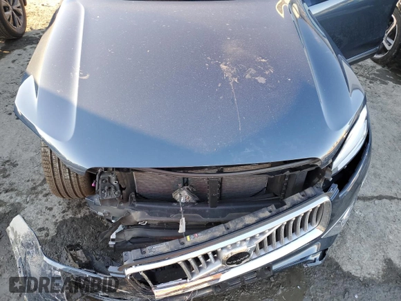 2020 Volvo XC90 Inscription with VIN YV4A22PL6L1533380, listed as a Copart auction lot 42690115 with 31,154 mi miles and Salvage Title. Bid and sale history available at carsss.com. Image 11.