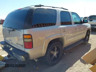 2004 Chevrolet Tahoe LS z VIN 1GNEC13Z14R286866, wystawiony jako IAAI lot #41957346 z przebiegiem 262 316 mil mil oraz . Historia ofert i sprzedaży dostępna na DreamBid. Obrazek 4.