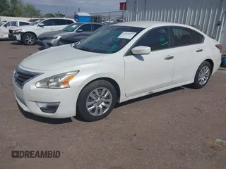 2015 Nissan Altima 2.5 S with VIN 1N4AL3APXFN333090, listed as a IAAI auction lot 41940837 with 173,319 mi miles. Bid and sale history available at carsss.com. Image 2.