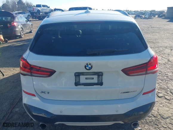2021 BMW X1 xDrive28i with VIN WBXJG9C04M5S84454, listed as a IAAI auction lot 41373515 with 45,030 mi miles. Bid and sale history available at carsss.com. Image 16.