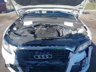 2014 Audi Q5 Premium Plus with VIN WA1LFAFP3EA106931, listed as a IAAI auction lot 41933150 with 140,104 mi miles and . Bid and sale history available at DreamBid. Image 10.