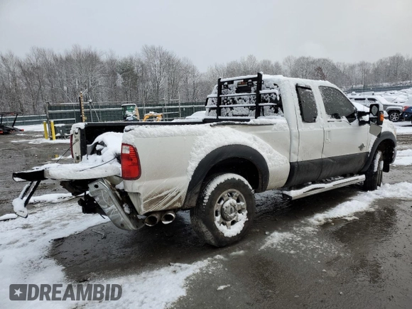 2015 Ford F-250 XLT with VIN 1FT7X2BT1FEB99665, listed as a Copart auction lot 82643204 with Not Provided miles and Salvage Title. Bid and sale history available at DreamBid. Image 3.