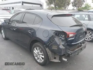 2018 Mazda 3 Sport z VIN 3MZBN1K76JM212245, wystawiony jako IAAI lot #42348528 z przebiegiem 77 994 mil mil oraz . Historia ofert i sprzedaży dostępna na DreamBid. Obrazek 3.