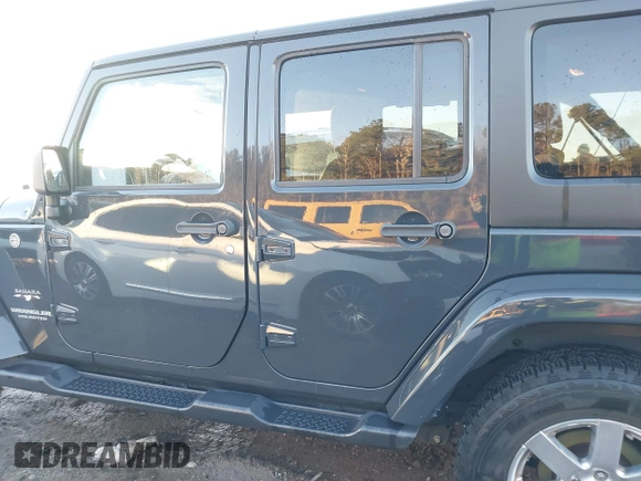 2017 Jeep Wrangler Unlimited Sahara with VIN 1C4BJWEGXHL686766, listed as a IAAI auction lot 41305319 with 97,806 mi miles. Bid and sale history available at carsss.com. Image 14.