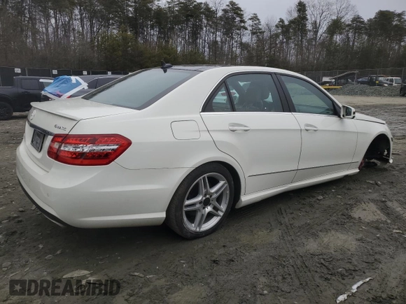 2011 Mercedes-Benz E 550 Luxury with VIN WDDHF9AB8BA472925, listed as a Copart auction lot 43640085 with 143,121 mi miles and Clean title. Bid and sale history available at DreamBid. Image 3.