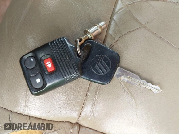 2000 Mercury Mountaineer with VIN 4M2ZU86P8YUJ07066, listed as a IAAI auction lot 42114617 with 233,146 mi miles and . Bid and sale history available at DreamBid. Image 11.