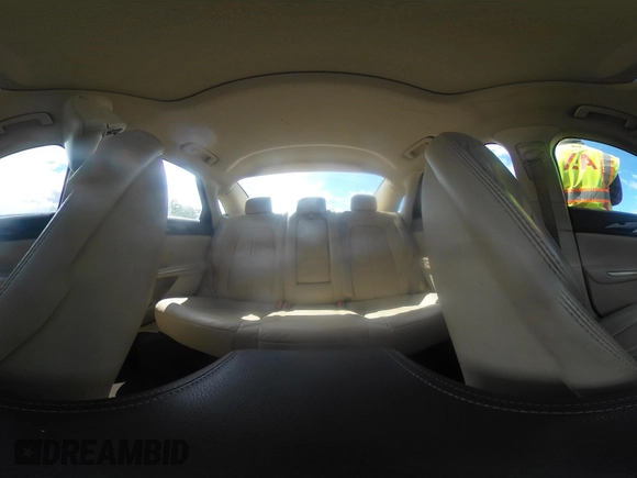 2013 Lincoln MKZ with VIN 3LN6L2G99DR803280, listed as a IAAI auction lot 42343037 with 65,189 mi miles and . Bid and sale history available at DreamBid. Image 18.