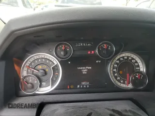 2017 Ram 1500 Lone Star z VIN 1C6RR6LT8HS776342, wystawiony jako Copart lot #59501075 z przebiegiem 132 513 mil mil oraz Szkoda całkowita • Salvage title. Historia ofert i sprzedaży dostępna na DreamBid. Obrazek 9.