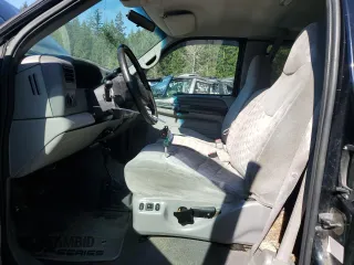 1999 Ford F-250 XL z VIN 1FTNX21LXXEB35442, wystawiony jako Copart lot #46939875 z przebiegiem 193 275 mil mil oraz Szkoda całkowita • Salvage title. Historia ofert i sprzedaży dostępna na DreamBid. Obrazek 7.