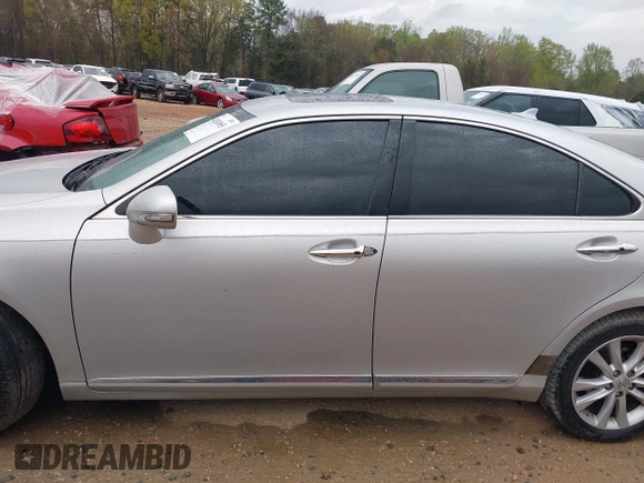 2010 Lexus ES with VIN JTHBK1EG2A2401553, listed as a IAAI auction lot 41924065 with 228,784 mi miles. Bid and sale history available at carsss.com. Image 14.