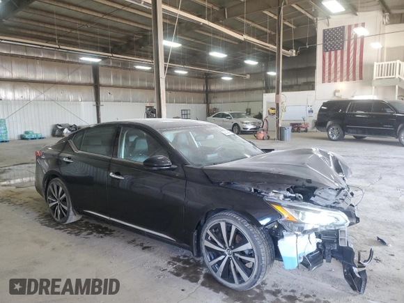 2019 Nissan Altima 2.5 Platinum with VIN 1N4BL4FV6KC179520, listed as a Copart auction lot 48404465 with 70,190 mi miles and Salvage Title. Bid and sale history available at carsss.com. Image 4.