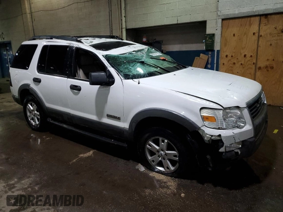 2006 Ford Explorer XLT with VIN 1FMEU73866UA07827, listed as a Copart auction lot 46151125 with 219,598 mi miles and Clean Title. Bid and sale history available at carsss.com. Image 4.