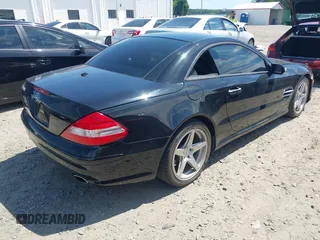 2007 Mercedes-Benz SL 550 с VIN WDBSK71F07F121213, выставлен на аукционе IAAI как лот 42210962 с пробегом 96 088 миль миль и . История ставок и продаж доступна на DreamBid. Изображение 4.
