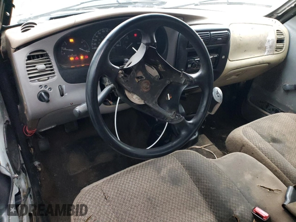 1999 Ford Ranger XL with VIN 1FTYR10C1XUA56458, listed as a Copart auction lot 45628515 with 180,475 mi miles and Non Repairable. Bid and sale history available at DreamBid. Image 8.