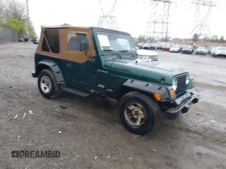 1999 Jeep Wrangler SE with VIN 1J4FY29P9XP467850, listed as a IAAI auction lot 42029322 with 250,884 mi miles. Bid and sale history available at carsss.com. Image 1.