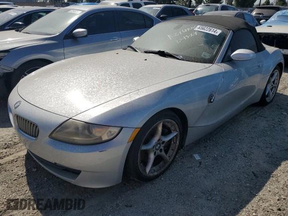 2006 BMW Z4 3.0si with VIN 4USBU53596LX01266, listed as a Copart auction lot 65622614 with 95,853 mi miles and Clean Title. Bid and sale history available at carsss.com. Image 1.