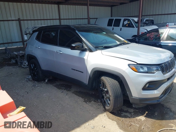 2024 Jeep Compass Latitude with VIN 3C4NJDBN4RT170123, listed as a IAAI auction lot 41891351 with 10,547 mi miles and . Bid and sale history available at carsss.com. Image 1.