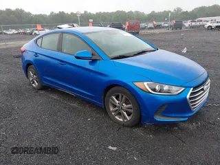 2017 Hyundai Elantra Limited z VIN 5NPD84LF8HH029570, wystawiony jako IAAI lot #42487211 z przebiegiem 102 594 mil mil oraz . Historia ofert i sprzedaży dostępna na DreamBid. Obrazek 1.