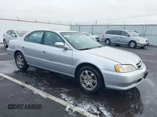 2000 Acura TL with VIN 19UUA5669YA055366, listed as a IAAI auction lot 41578755 with 271,414 mi miles. Bid and sale history available at carsss.com. Image 1.
