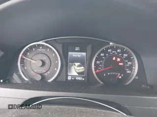 2017 Toyota Camry XLE z VIN 4T1BF1FKXHU797542, wystawiony jako IAAI lot #42374500 z przebiegiem 49 983 mil mil oraz . Historia ofert i sprzedaży dostępna na DreamBid. Obrazek 7.