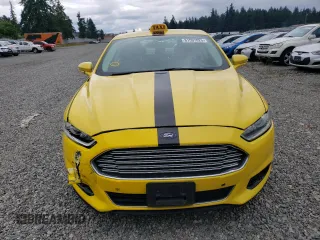 2013 Ford Fusion Titanium Hybrid with VIN 3FA6P0RU7DR326224, listed as a Copart auction lot 61597825 with 256,880 mi miles and Salvage title. Bid and sale history available at DreamBid. Image 5.