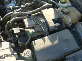 2014 Chevrolet Cruze 1LT z VIN 1G1PC5SB0E7306270, wystawiony jako IAAI lot #43335671 z przebiegiem 125 429 mil mil oraz . Historia ofert i sprzedaży dostępna na DreamBid. Obrazek 20.