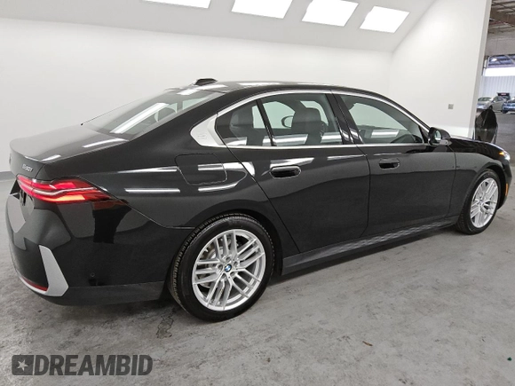 2024 BMW 5 Series 530i xDrive with VIN WBA53FJ09RCS45550, listed as a Copart auction lot 49742815 with 16,478 mi miles and Clean Title. Bid and sale history available at carsss.com. Image 3.