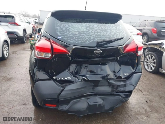 2019 Nissan Kicks S with VIN 3N1CP5CU4KL550153, listed as a IAAI auction lot 41204271 with 129,680 mi miles. Bid and sale history available at carsss.com. Image 16.
