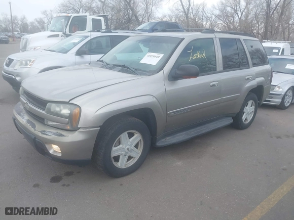 2002 Chevrolet TrailBlazer LS with VIN 1GNDT13S122437225, listed as a IAAI auction lot 41828010 with 1 mi miles. Bid and sale history available at carsss.com. Image 2.