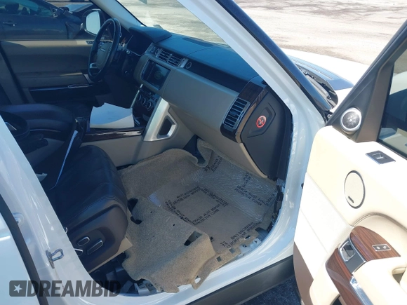 2014 Land Rover Range Rover HSE with VIN SALGS2WF0EA173141, listed as a IAAI auction lot 41822539 with 78,584 mi miles and . Bid and sale history available at DreamBid. Image 5.