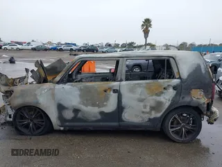 2008 Scion xB z VIN JTLKE50E281035510, wystawiony jako IAAI lot #41771727 z przebiegiem Nie podano mil oraz . Historia ofert i sprzedaży dostępna na DreamBid. Obrazek 13.