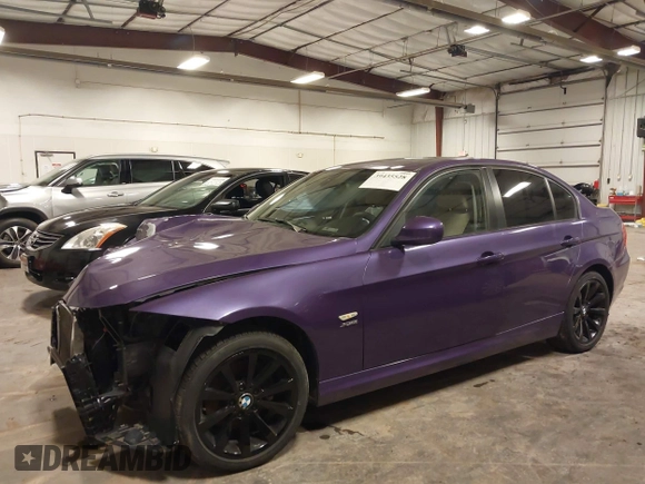 2011 BMW 3 Series 328i xDrive with VIN WBAPK7C51BA970197, listed as a IAAI auction lot 39435528 with 189,601 mi miles. Bid and sale history available at carsss.com. Image 15.
